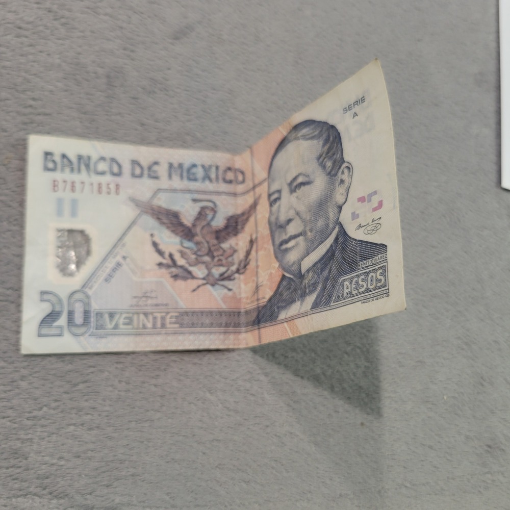 Banco de Mexico 20 Pesos Banknote Serie Blue Benito Juarez Vintage Currency Bill
